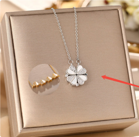 Collier Trèfle à Quatre Cœurs Magnétique  | Acier Inoxydable